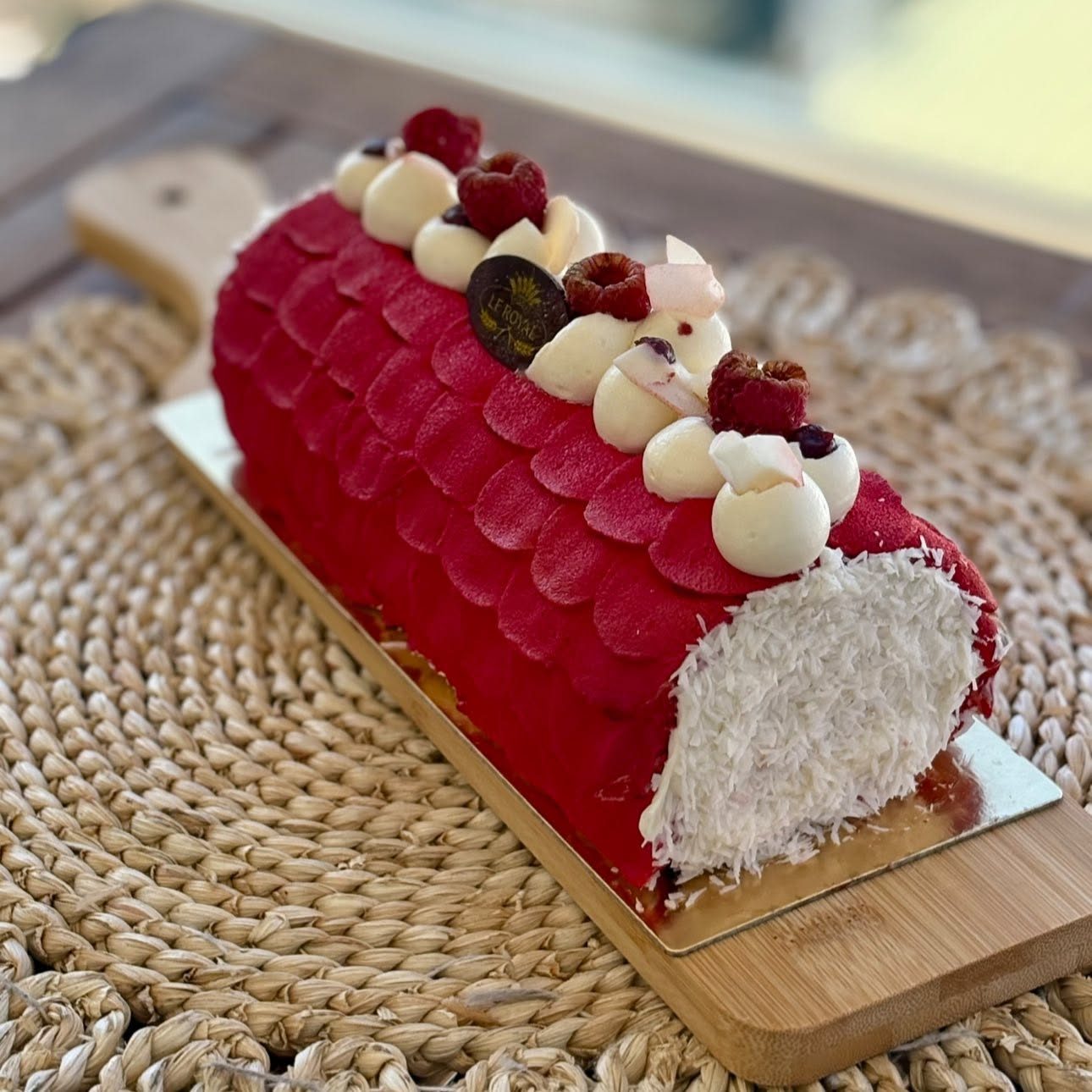 Roulé framboise en écailles